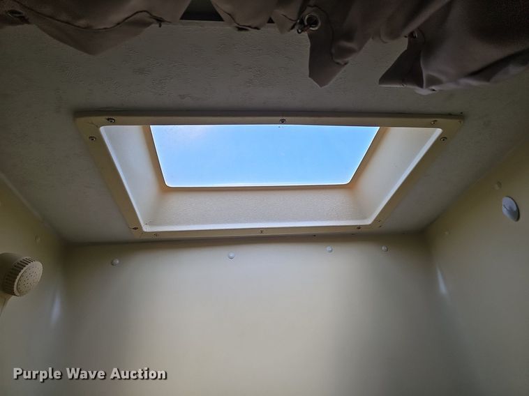 image for item DP0905 2005 Keystone Zeppelin II Z291 camper