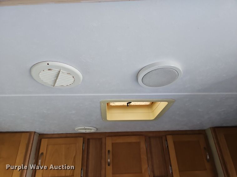 image for item DP0905 2005 Keystone Zeppelin II Z291 camper