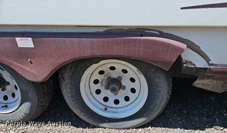 image for item DP0905 2005 Keystone Zeppelin II Z291 camper