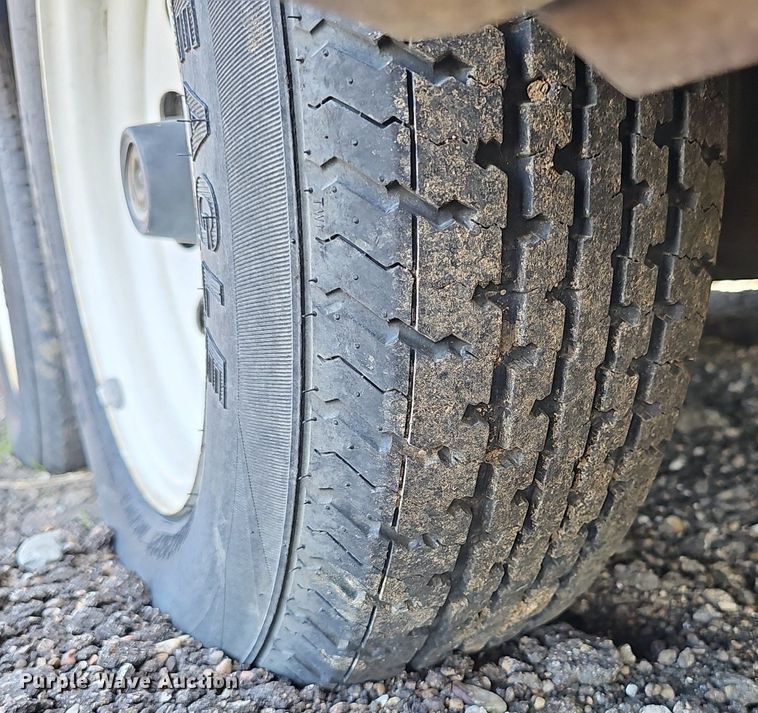 image for item DP0905 2005 Keystone Zeppelin II Z291 camper