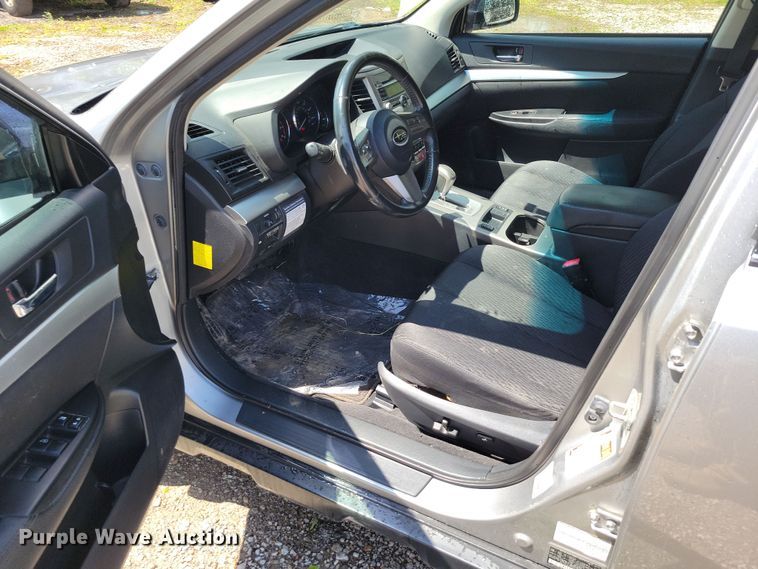 image for item DP1348 2011 Subaru Outback SUV