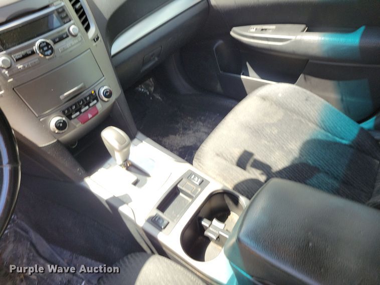 image for item DP1348 2011 Subaru Outback SUV