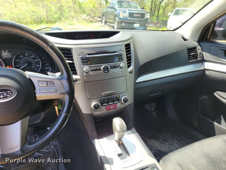 image for item DP1348 2011 Subaru Outback SUV