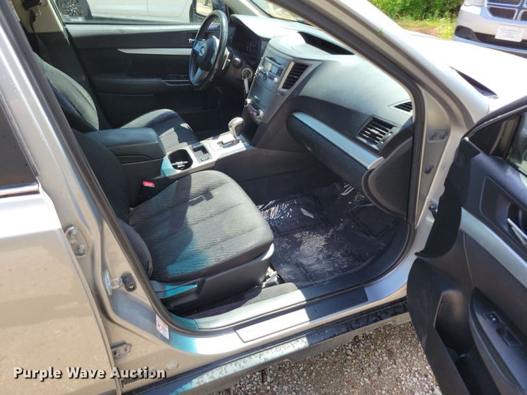 image for item DP1348 2011 Subaru Outback SUV