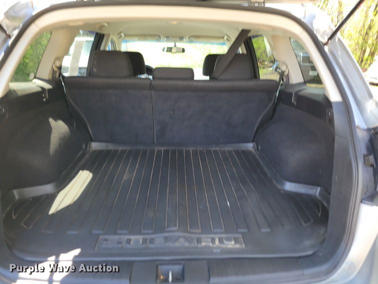image for item DP1348 2011 Subaru Outback SUV