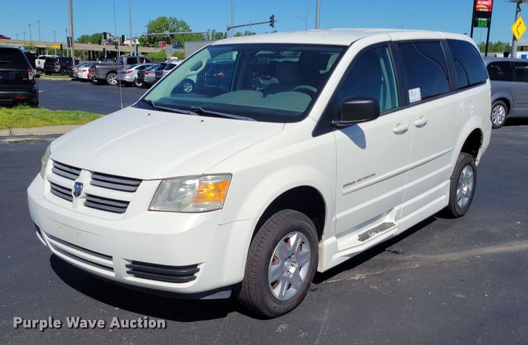 image for item DP1444 2009 Dodge Grand Caravan handicap accessible van