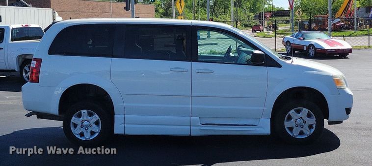 image for item DP1444 2009 Dodge Grand Caravan handicap accessible van
