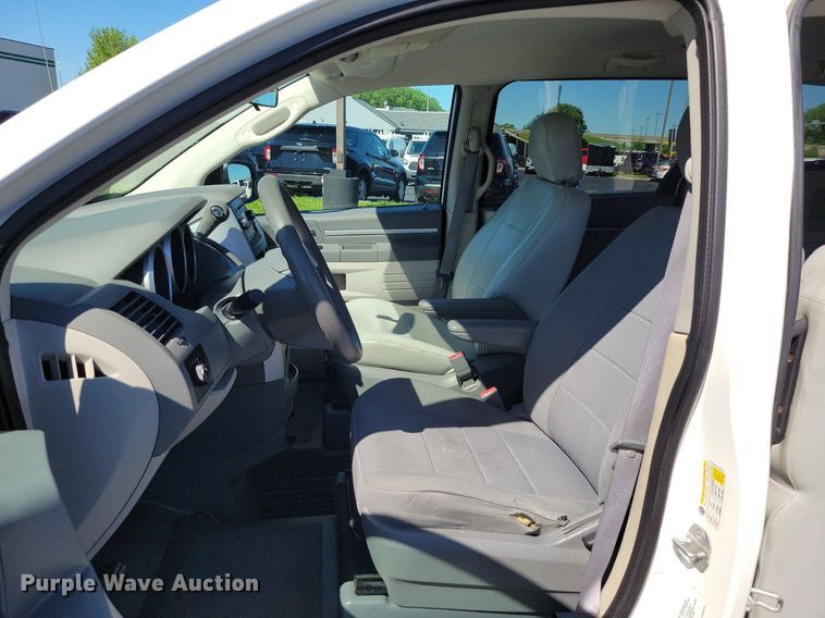 image for item DP1444 2009 Dodge Grand Caravan handicap accessible van