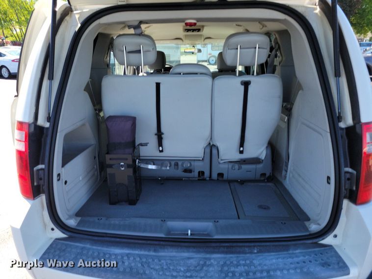 image for item DP1444 2009 Dodge Grand Caravan handicap accessible van