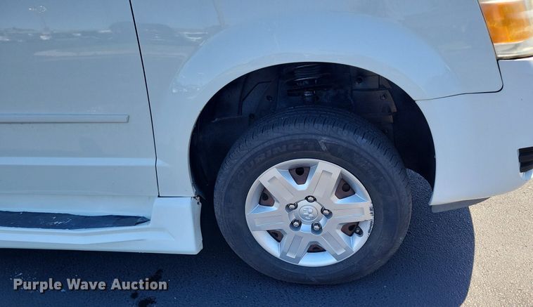 image for item DP1444 2009 Dodge Grand Caravan handicap accessible van
