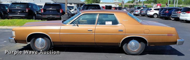 image for item DP1445 1974 Ford Galaxy 500 