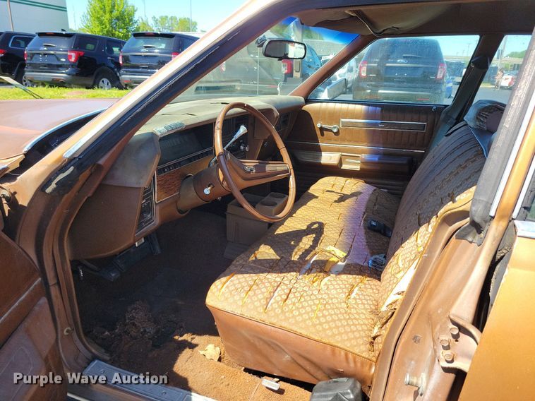 image for item DP1445 1974 Ford Galaxy 500 