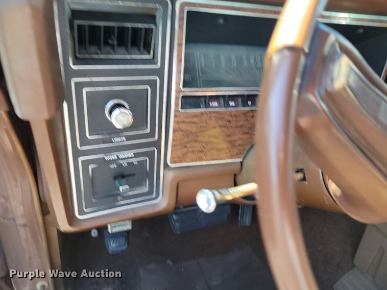 image for item DP1445 1974 Ford Galaxy 500 