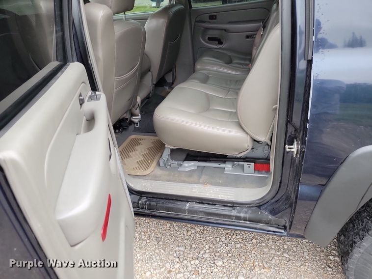 image for item DP1454 2006 Chevrolet Suburban SUV