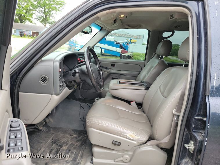 image for item DP1454 2006 Chevrolet Suburban SUV