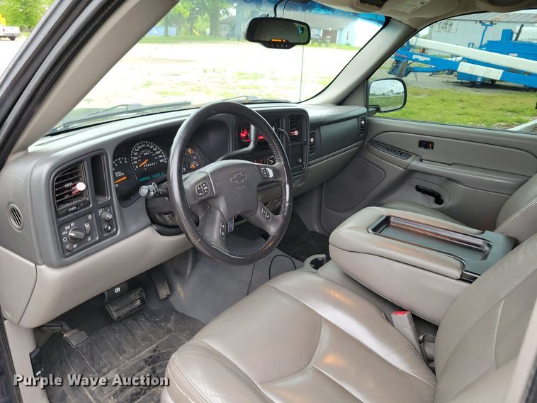 image for item DP1454 2006 Chevrolet Suburban SUV