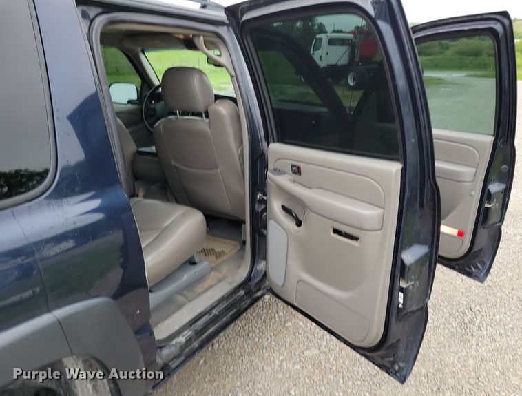 image for item DP1454 2006 Chevrolet Suburban SUV