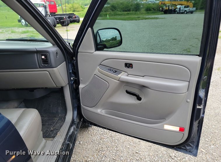 image for item DP1454 2006 Chevrolet Suburban SUV