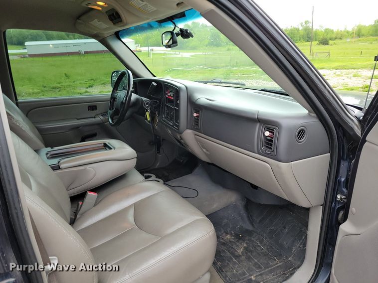 image for item DP1454 2006 Chevrolet Suburban SUV