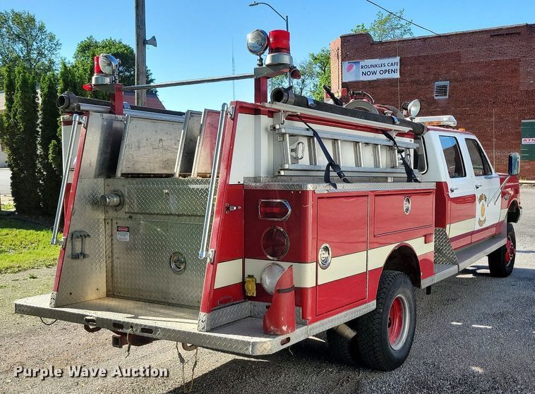 image for item DP1468 1991 Ford F Super Duty brush fire truck