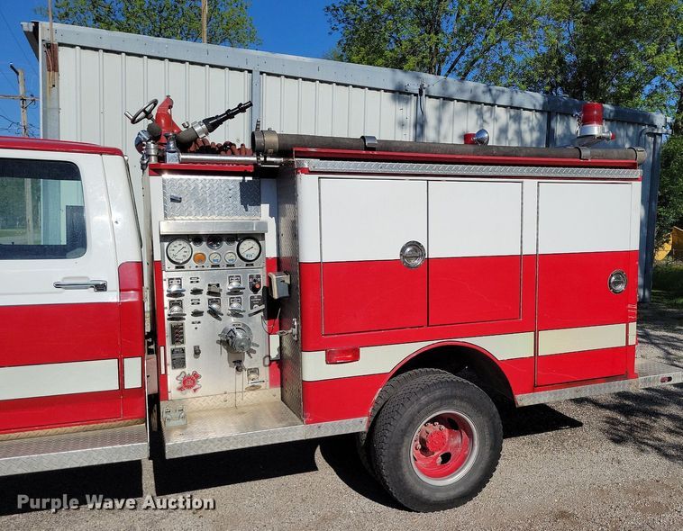 image for item DP1468 1991 Ford F Super Duty brush fire truck