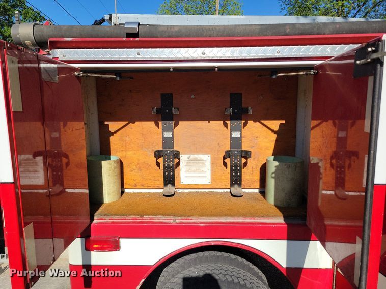 image for item DP1468 1991 Ford F Super Duty brush fire truck