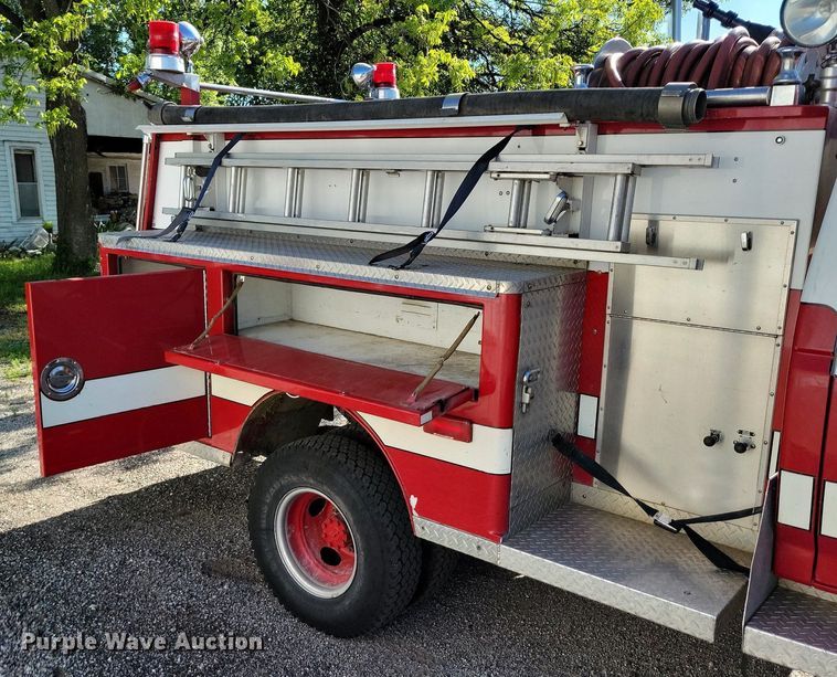 image for item DP1468 1991 Ford F Super Duty brush fire truck