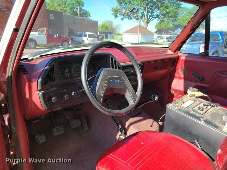 image for item DP1468 1991 Ford F Super Duty brush fire truck