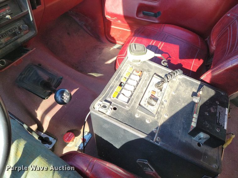 image for item DP1468 1991 Ford F Super Duty brush fire truck