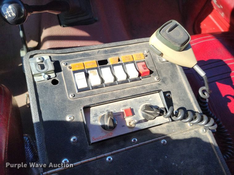 image for item DP1468 1991 Ford F Super Duty brush fire truck