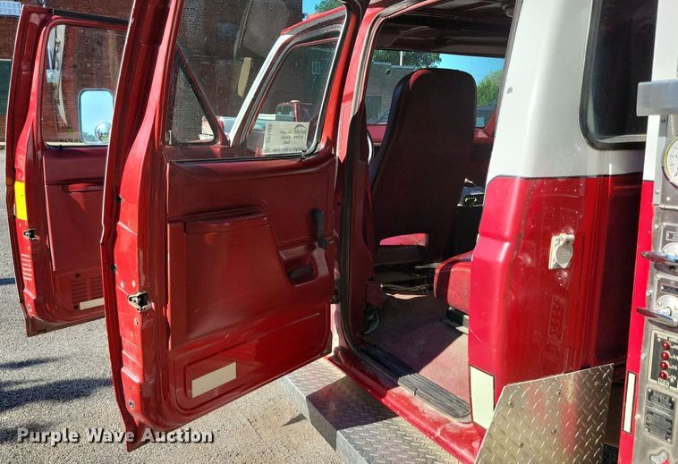 image for item DP1468 1991 Ford F Super Duty brush fire truck