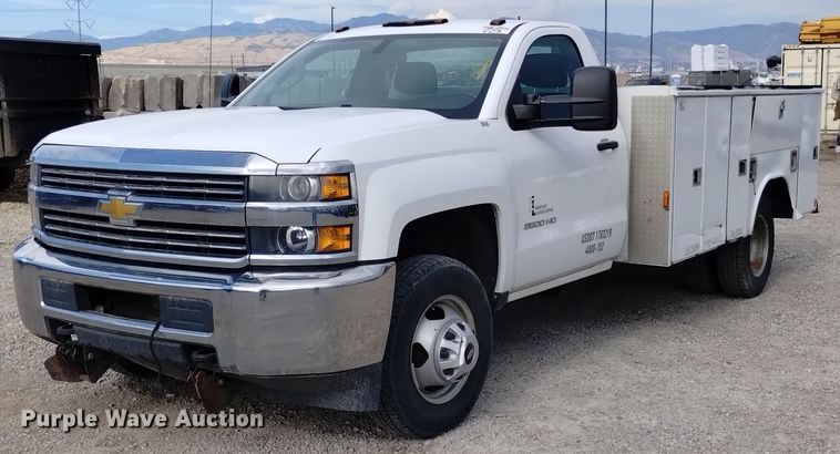 image for item DP3351 2015 Chevrolet Silverado 3500HD utility bed pickup truck