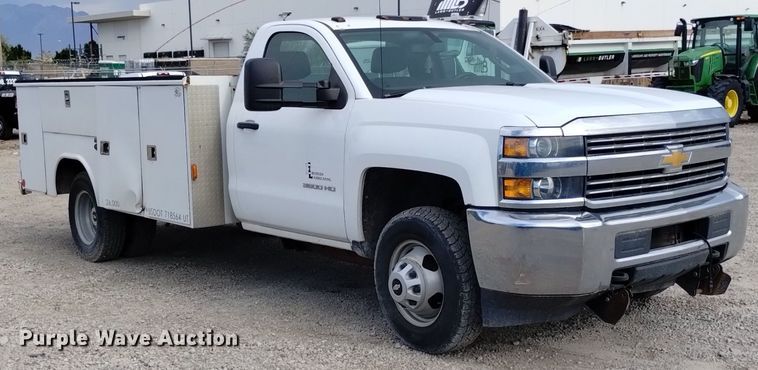 image for item DP3351 2015 Chevrolet Silverado 3500HD utility bed pickup truck