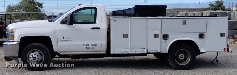 image for item DP3351 2015 Chevrolet Silverado 3500HD utility bed pickup truck