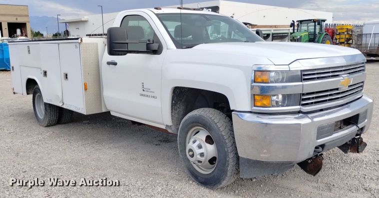 image for item DP3351 2015 Chevrolet Silverado 3500HD utility bed pickup truck