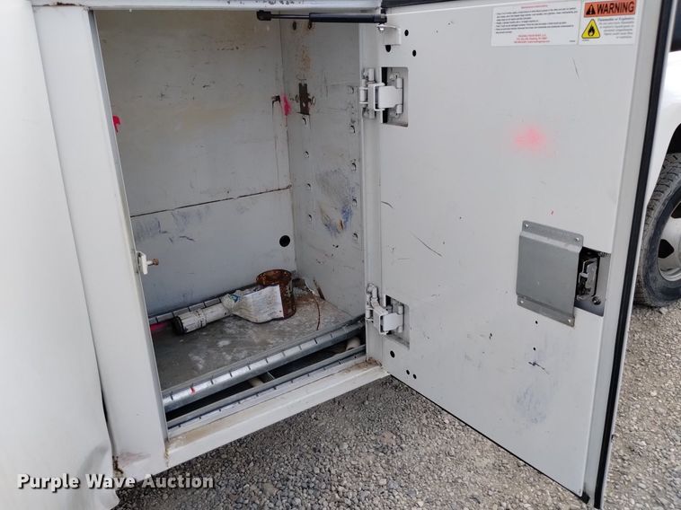 image for item DP3351 2015 Chevrolet Silverado 3500HD utility bed pickup truck