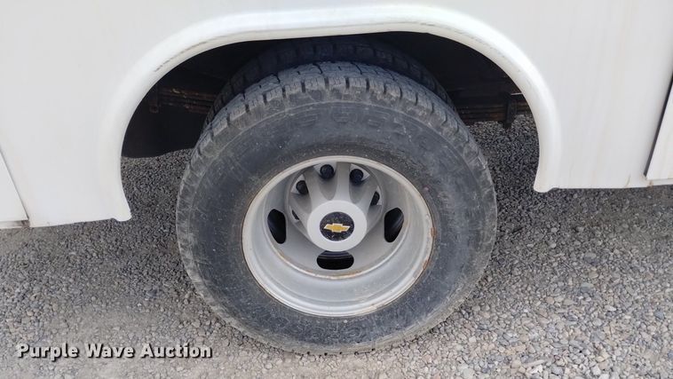 image for item DP3351 2015 Chevrolet Silverado 3500HD utility bed pickup truck