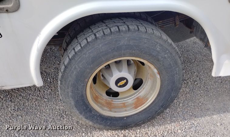 image for item DP3351 2015 Chevrolet Silverado 3500HD utility bed pickup truck