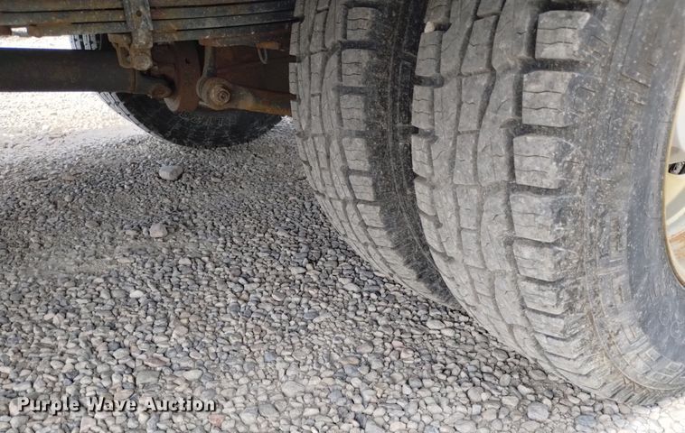 image for item DP3351 2015 Chevrolet Silverado 3500HD utility bed pickup truck