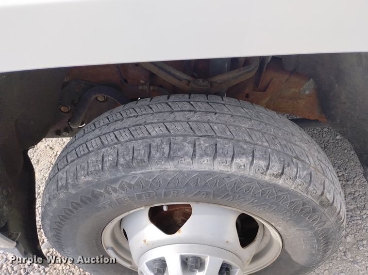 image for item DP3351 2015 Chevrolet Silverado 3500HD utility bed pickup truck