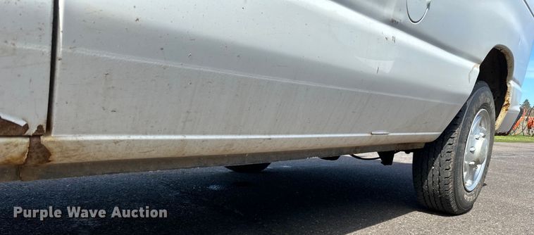 image for item DQ0831 2012 Ford  E150 van