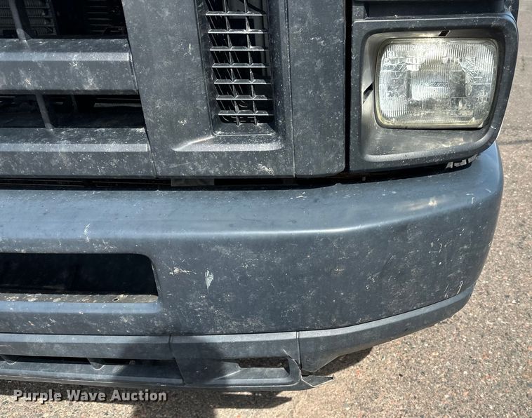 image for item DQ0831 2012 Ford  E150 van