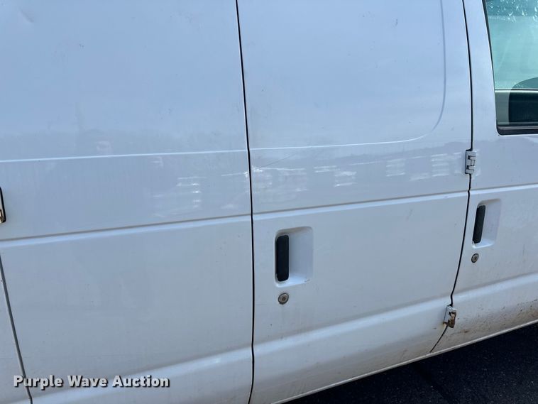 image for item DQ0831 2012 Ford  E150 van