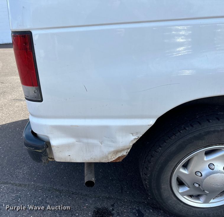 image for item DQ0831 2012 Ford  E150 van