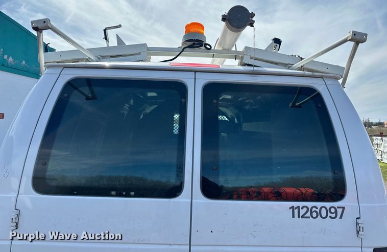 image for item DQ0831 2012 Ford  E150 van