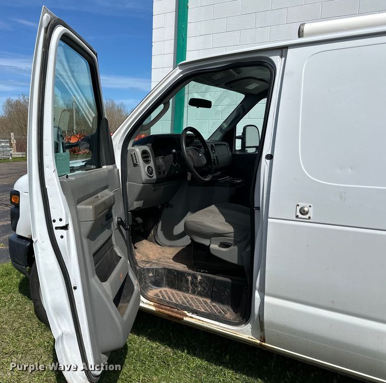 image for item DQ0831 2012 Ford  E150 van
