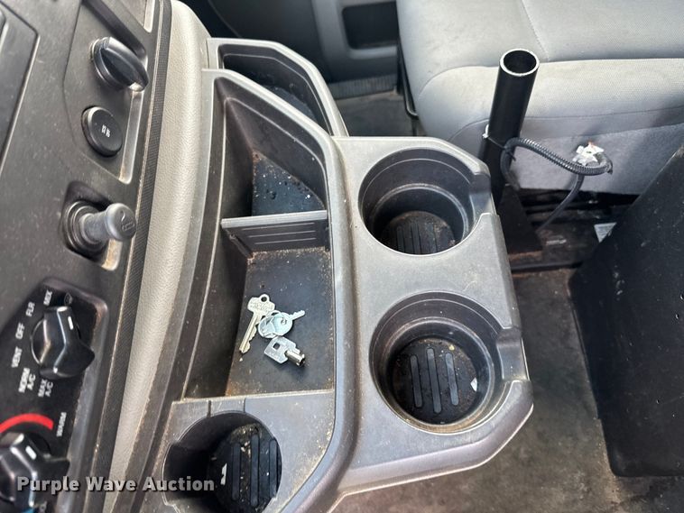 image for item DQ0831 2012 Ford  E150 van