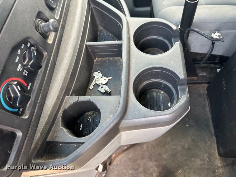 image for item DQ0831 2012 Ford  E150 van