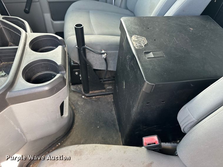 image for item DQ0831 2012 Ford  E150 van