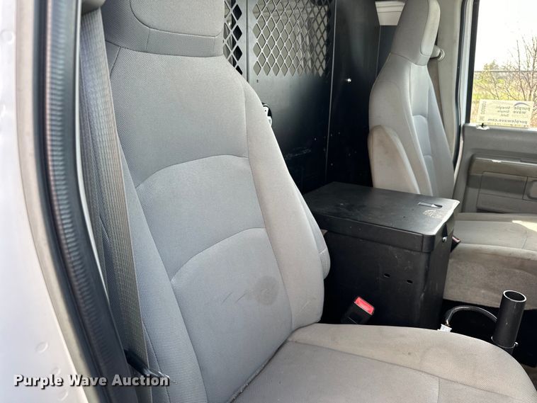 image for item DQ0831 2012 Ford  E150 van